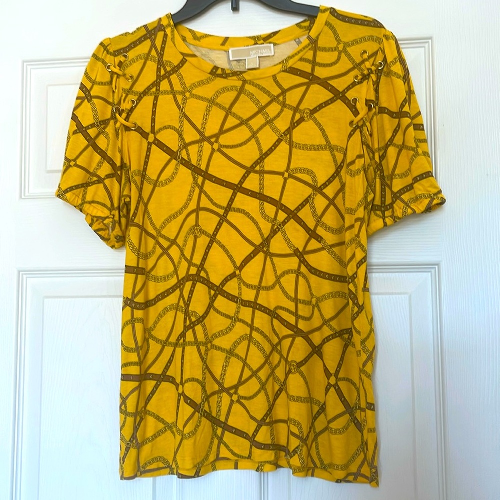 Michael Kors Honey Logo Chain Short Sleeve Top, Size L.